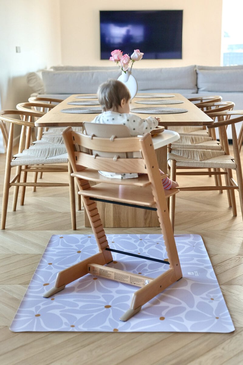 mata pod krzesełko - mata ochronna do karmienia fioletowa od Olya Kids